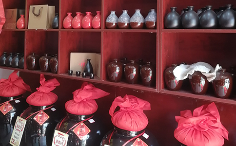 醉開心散酒鋪：用散酒定制服務(wù)+限時品鑒輕松鎖定回頭客